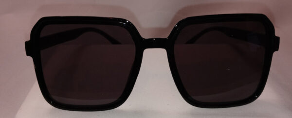 Oversized Square Gradient Sunglasses Black on Black Frames